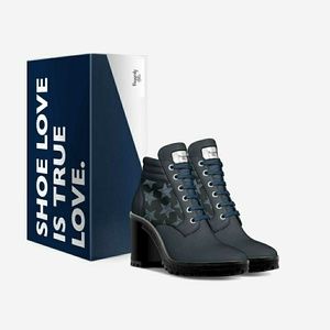 Hand crafted italian leather heel boots.